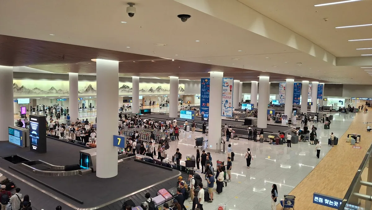 The arrivals area at Incheon International Airport Terminal 2.