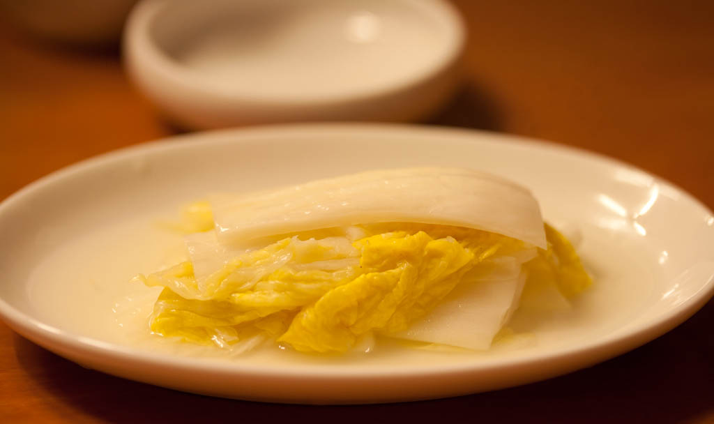 Baek-gimchi (white kimchi)