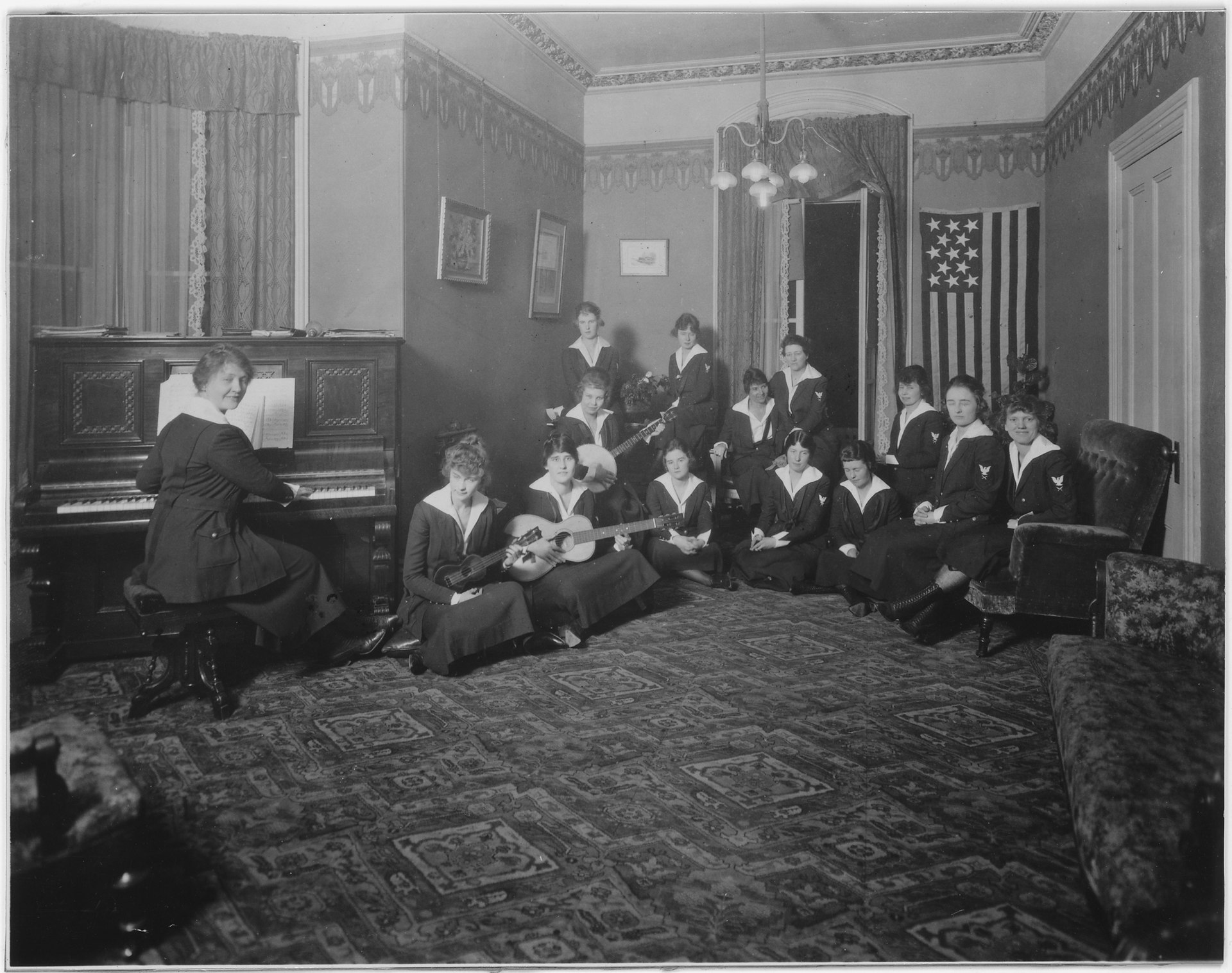 " Prodecessors of Waves, Yeomanettes' "Happy Hour" during World WarI.