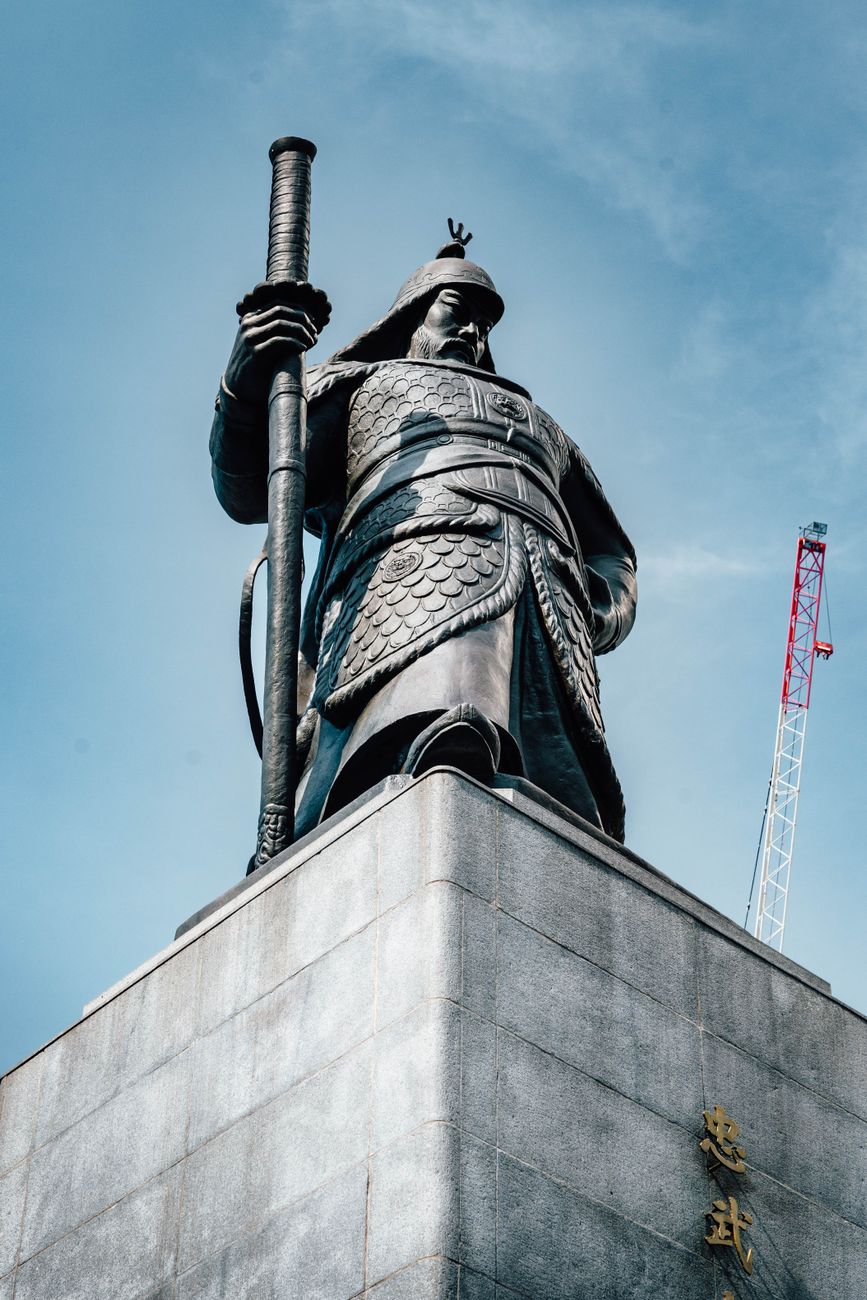 A bronze statue of Admiral Yi Sun-sin, the commander whose 1592 Hansan victory the festival commemorates.